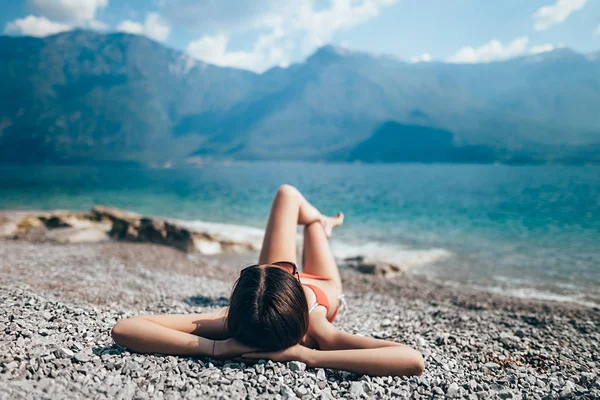 Melihat Minggu yang Berlalu dengan Lembut